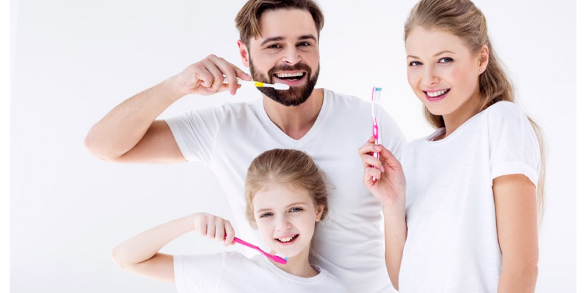 Uma boa higiene oral começa por uma boa escovagem dos dentes